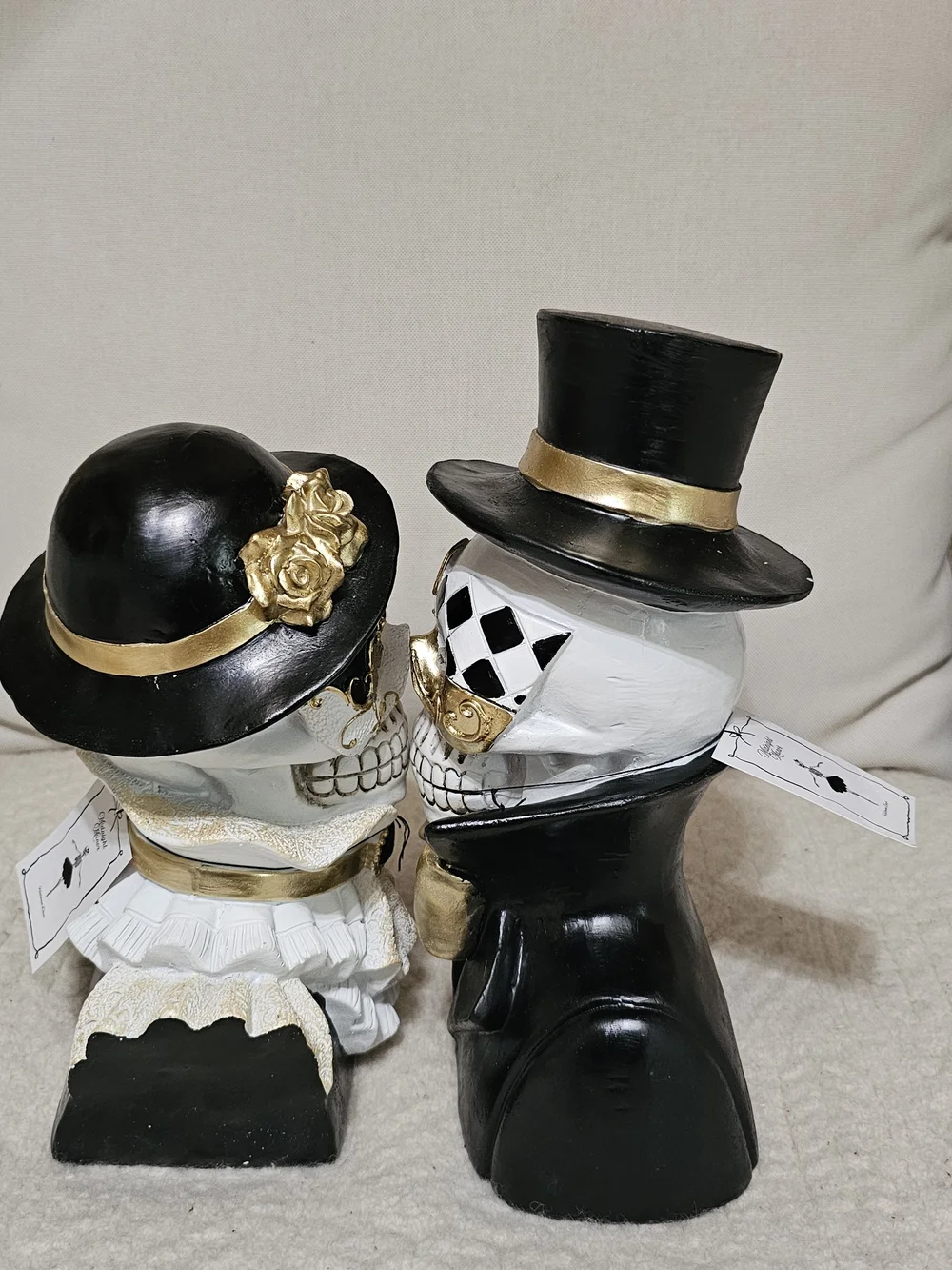 Elegant Black & Gold Skull Couple Party Decor - Day of the Dead Figurines Hallow